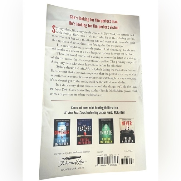 NEW Freida McFadden 2 Book Bundle Includes The Locked Door & The Boyfriend - Picture 5 of 6
